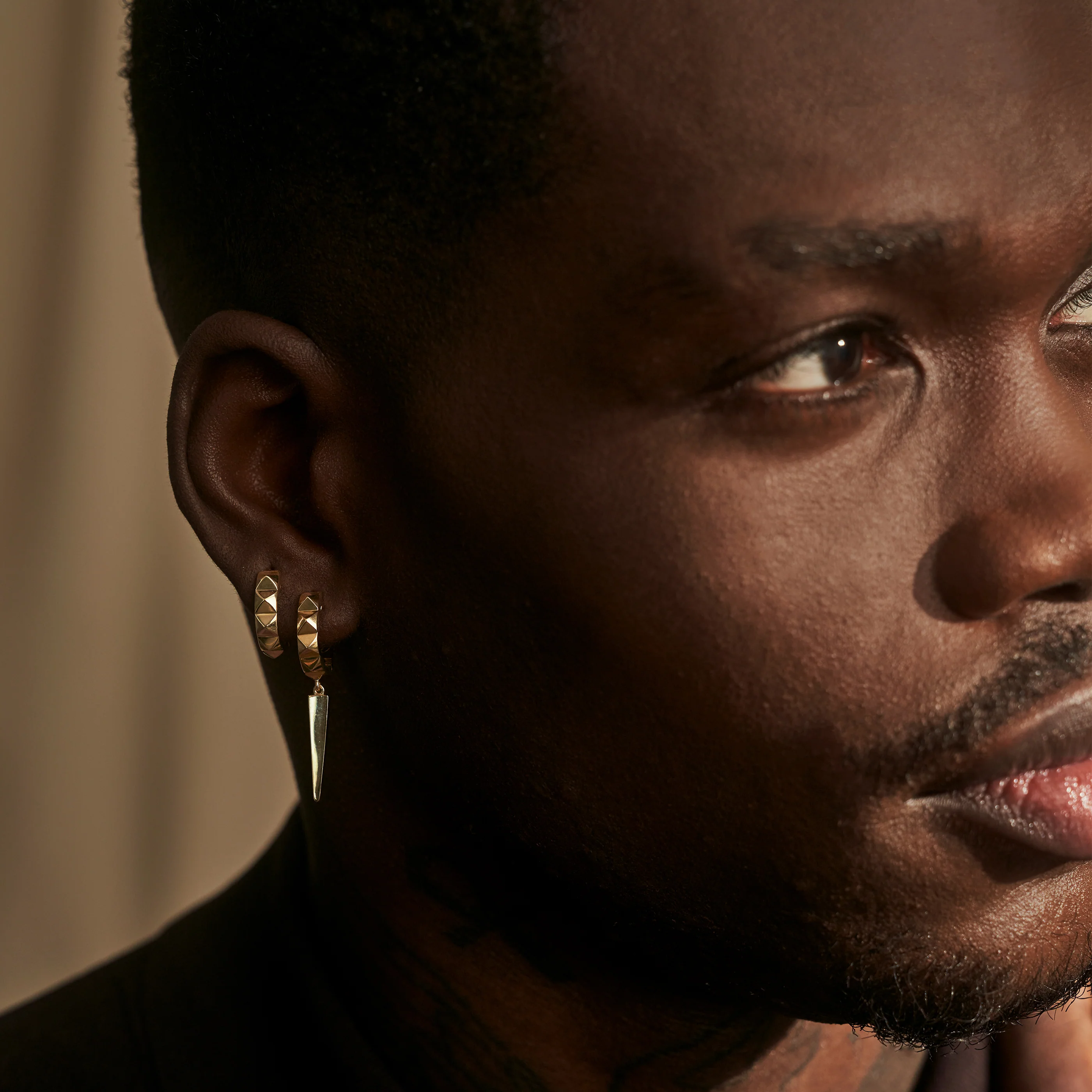 R.08® Edge Drop Earrings | Yellow Gold - Image 5